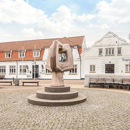 Romantic 2 Person In *