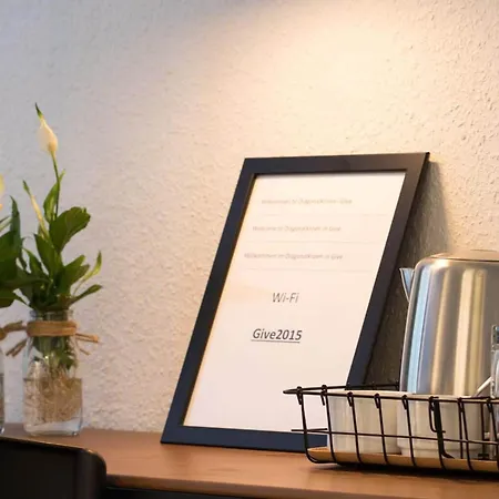 Romantic 2 Person In *