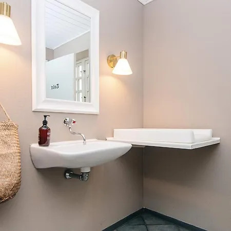 Romantic 2 Person In Give